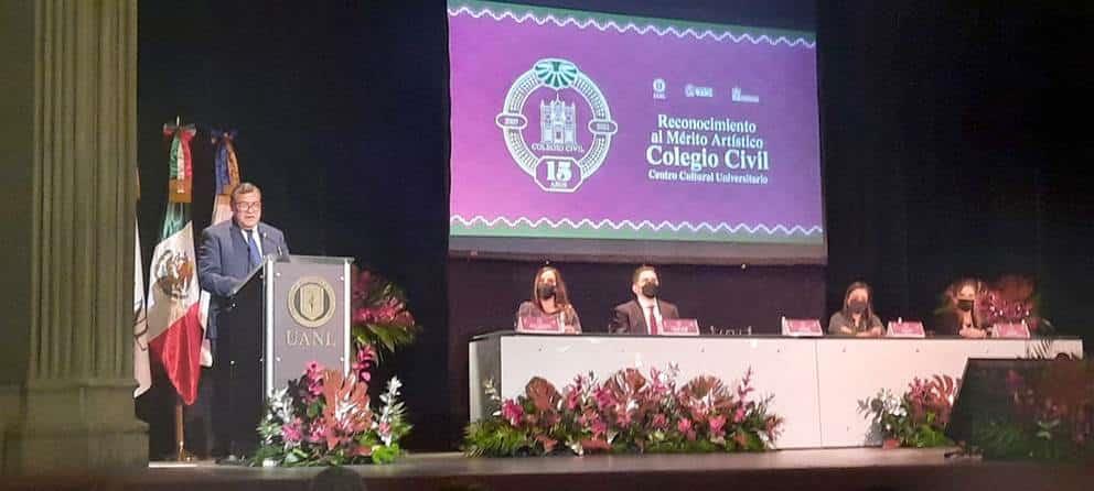 Celebra Colegio Civil su 15 aniversario