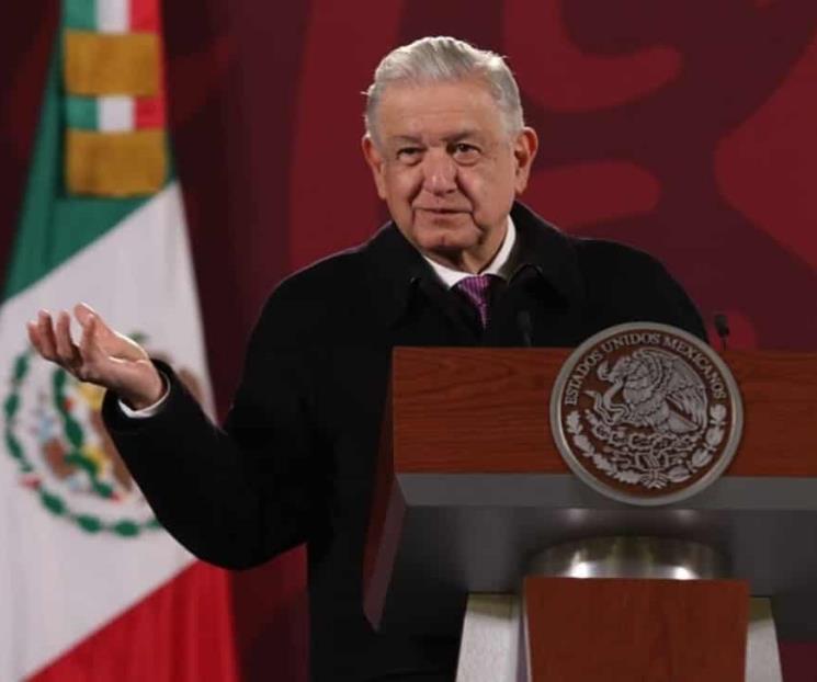 AMLO pide buscar un buen traductor para responder consulta