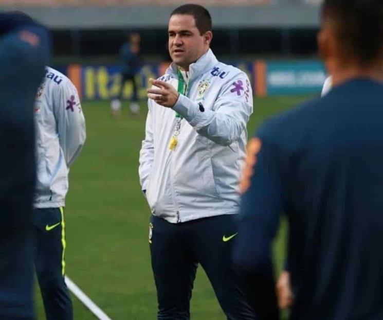 Campeón Olímpico con Brasil, nuevo DT de SL