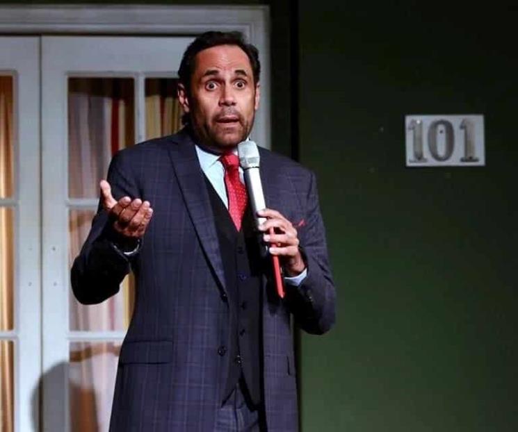 Israel Jaitovich hace de todo en Distrito Comedia Israel Jaitovich hace de todo en Distrito Comedia