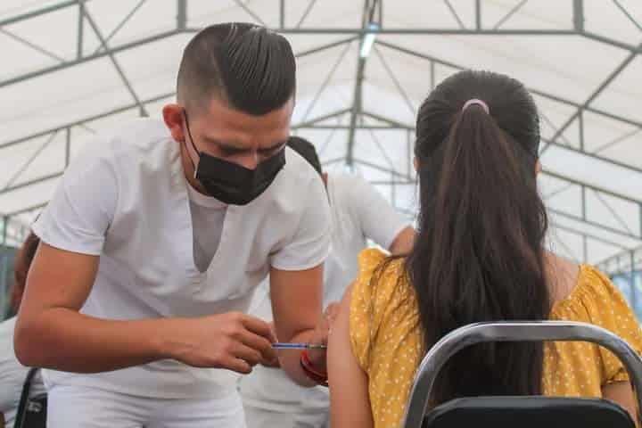Avanza con éxito vacunación de refuerzo en SP