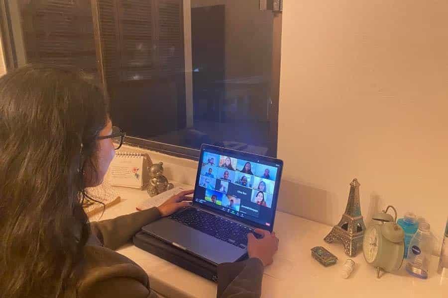 Alumnas de Tampico viven programa virtual