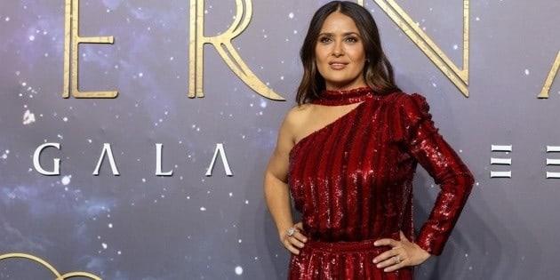 Aparecerá Salma en el Super Bowl