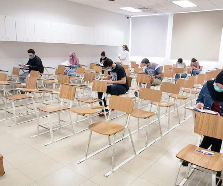 Seguirán clases de manera híbrida, presencial y voluntaria