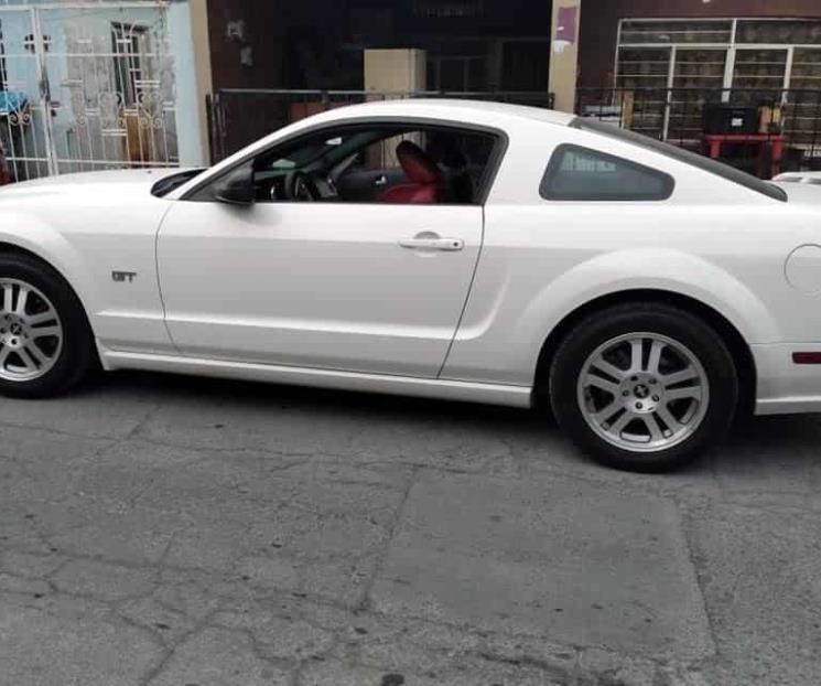 Detienen a automovilista con droga