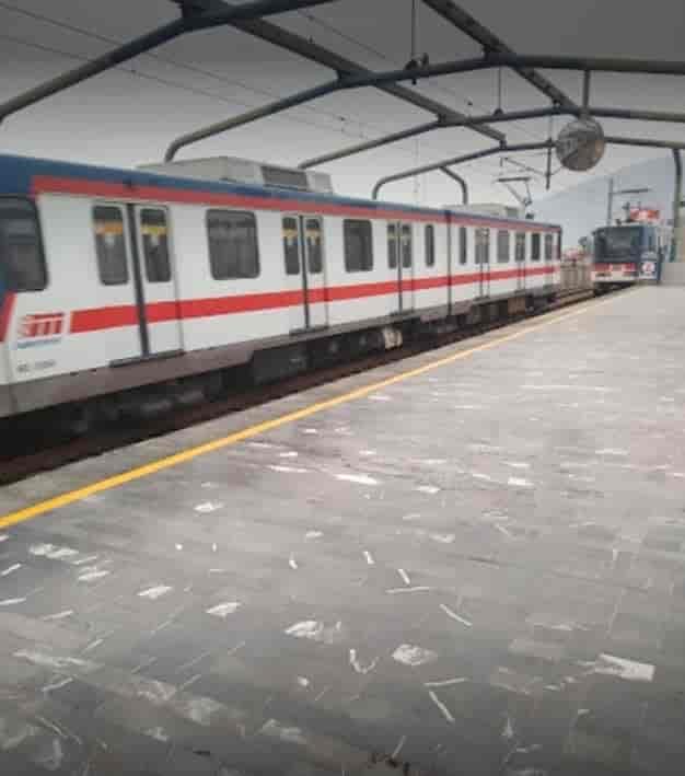 Desalojan a usuarios del Metro por humo