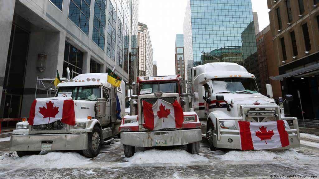 Declaran estado de emergencia en Ottawa para frenar protesta