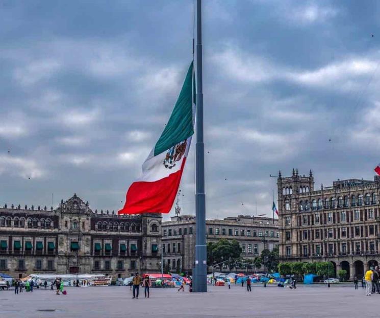Senado avala izar bandera a media asta el 19 de septiembre