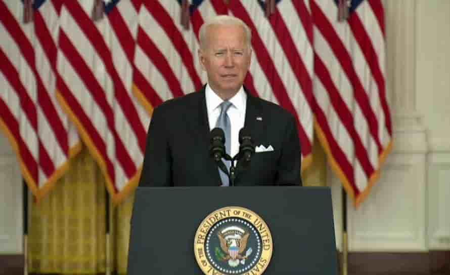 Biden pide a ciudadanos de EU abandonar Ucrania