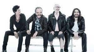 Caifanes pasó del desastre a llenar estadios