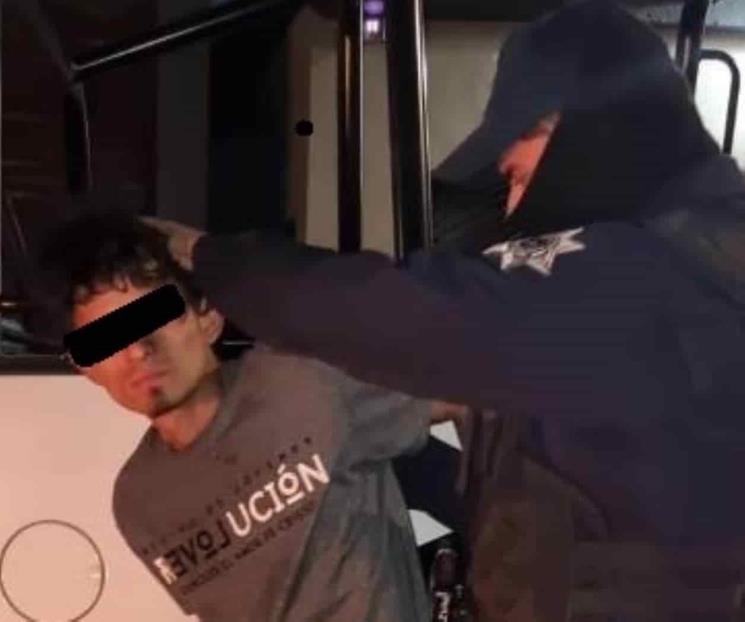 Detienen a hondureño robando laminas