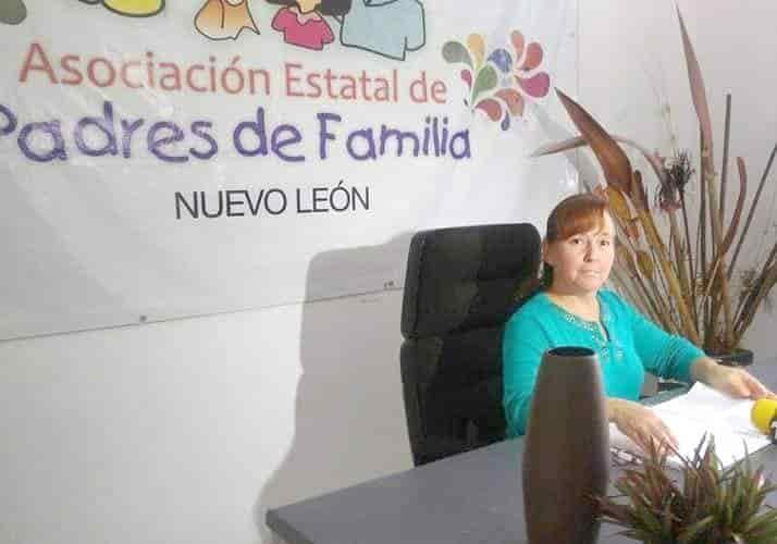 Piden dar clases al aire libre