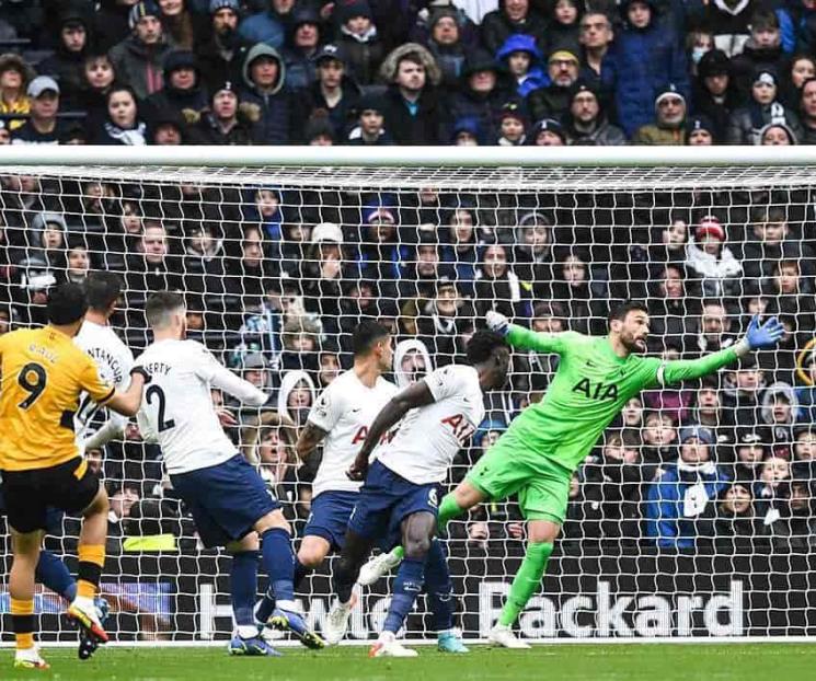 Gana el Wolverhampton y anota Raúl Jiménez Gana el Wolverhampton y anota Raúl Jiménez