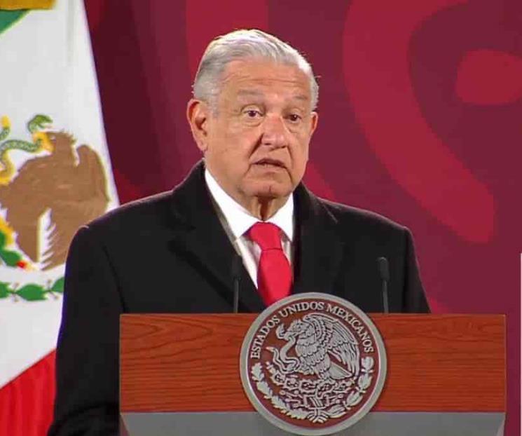 AMLO insiste en pedir información sobre ingresos de Loret AMLO insiste en pedir información sobre ingresos de Loret