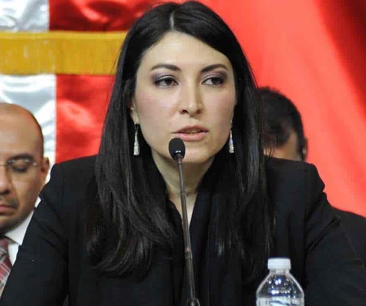 Toma Rodríguez Ceja con carácter mando de Banxico Toma Rodríguez Ceja con carácter mando de Banxico