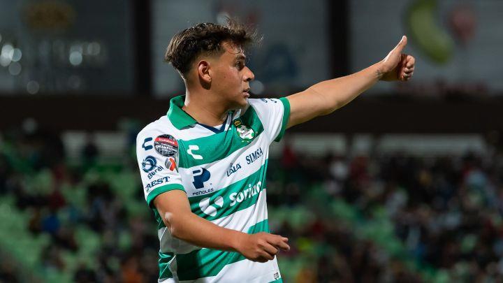 Saca Santos ventaja en Ida de octavos de Conca