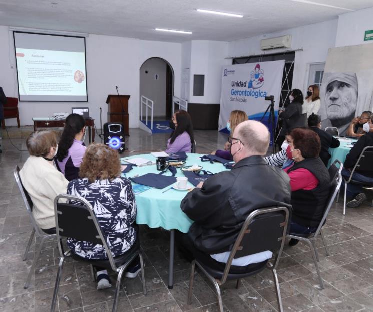 Inicia actividades Escuela de Cuidadores de Adultos Mayores Inicia actividades Escuela de Cuidadores de Adultos Mayores
