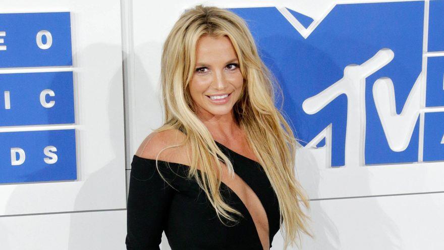 Invitan a Britney a relatar su historia