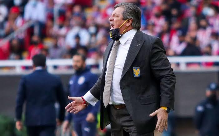 Cumple Miguel Herrera 20 años como entrenador
