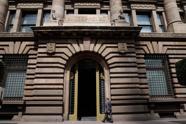 Prevén que el Banxico eleve su tasa a 7.75%
