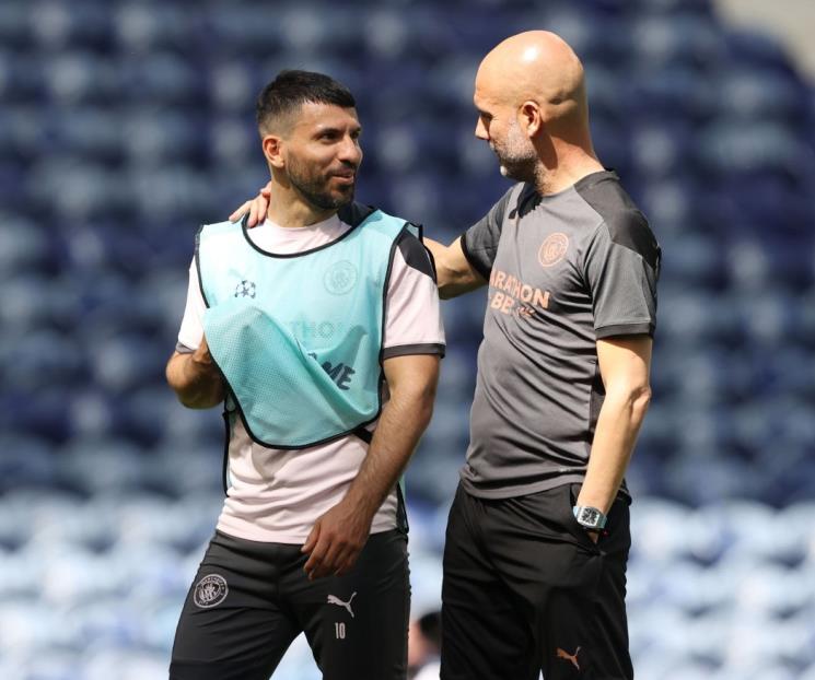 Confiesa Agüero que le siguen incluyendo en el Barça