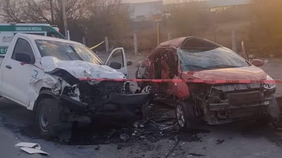 Fallece en choque por dar vuelta prohibida Fallece en choque por dar vuelta prohibida