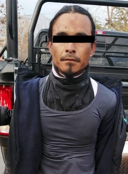 Detienen a dos por narcomenudeo y portación de arma de fuego