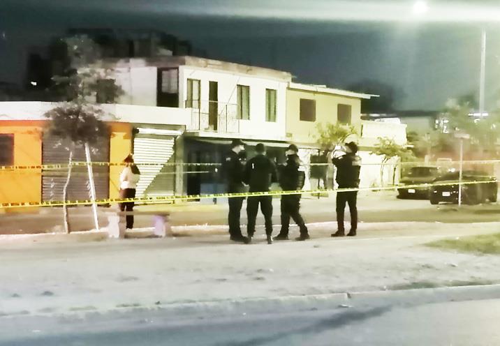 Ejecutan a 2 hombres y una mujer en SN