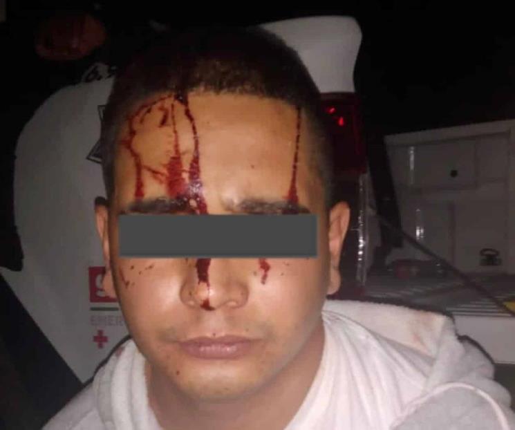 Detienen a hombre por robar camioneta Detienen a hombre por robar camioneta
