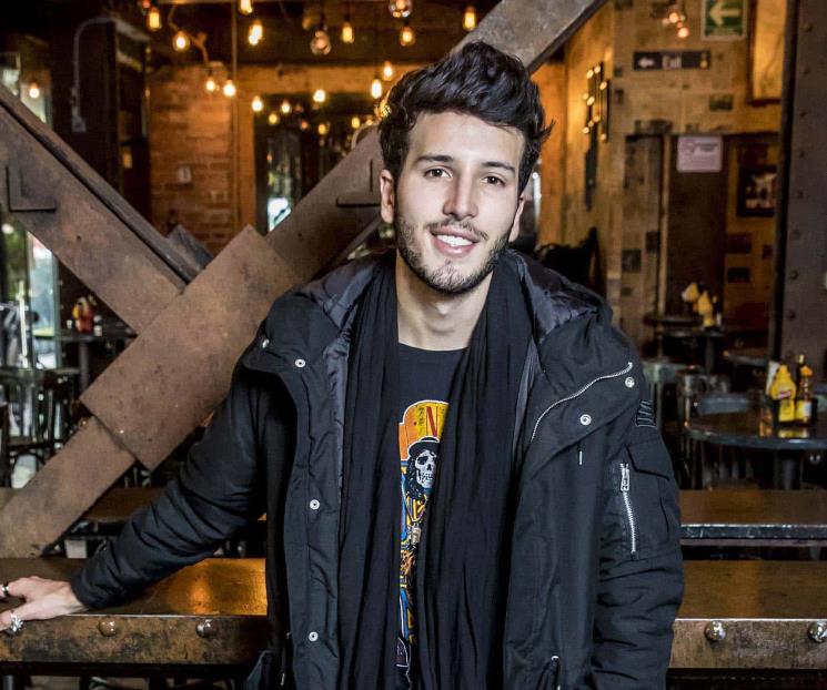 Sebastián Yatra se desnudará Sebastián Yatra se desnudará