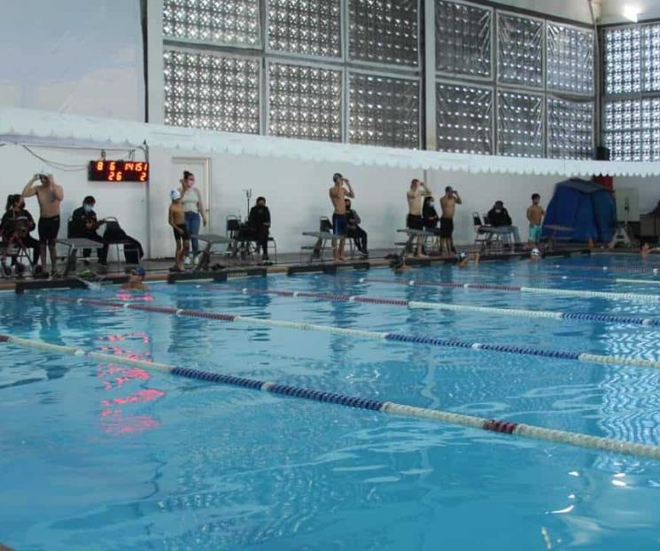Brilla talento de NL en Abierto Estatal de Paranatación