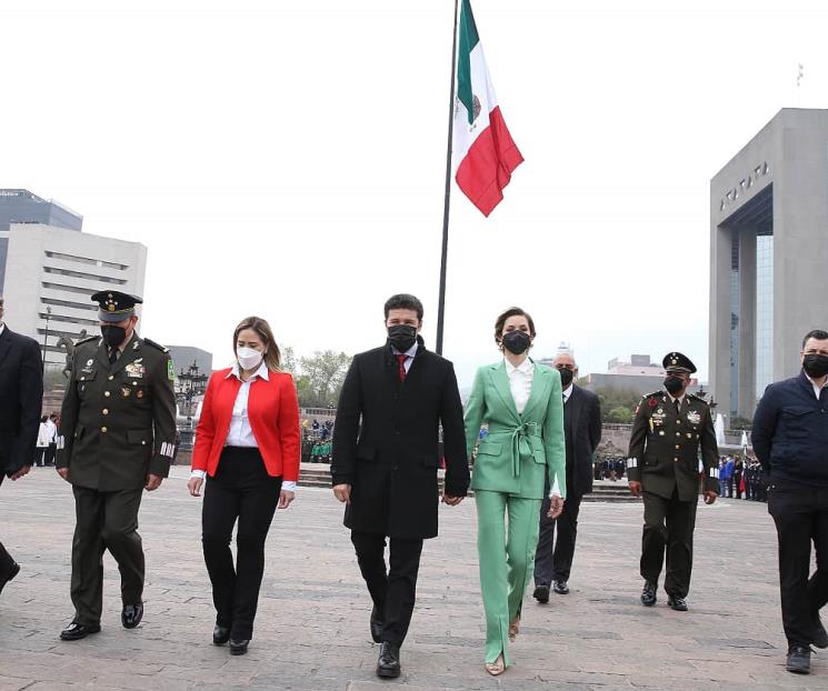 Conmemoran el 201 Aniversario de la Bandera de México Conmemoran el 201 Aniversario de la Bandera de México