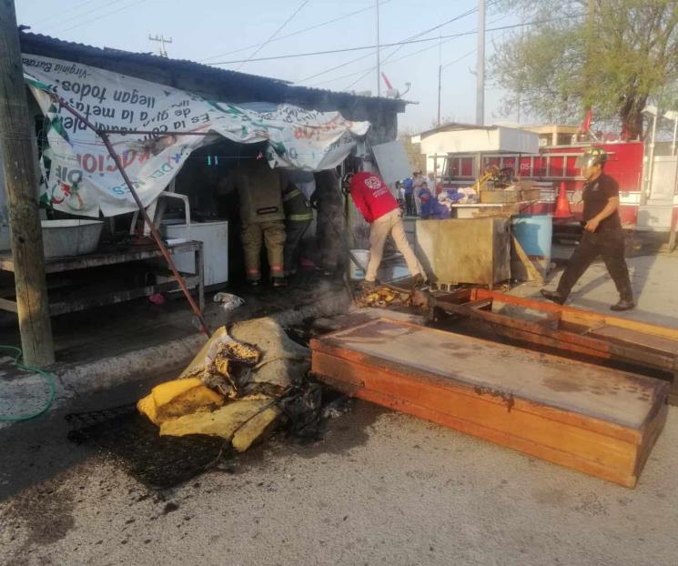 Arde vivienda en Montemorelos Arde vivienda en Montemorelos