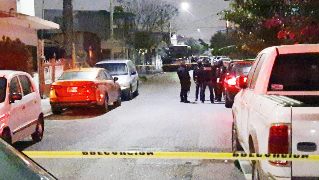 Mata ex reo a 3 miembros de su familia Mata ex reo a 3 miembros de su familia