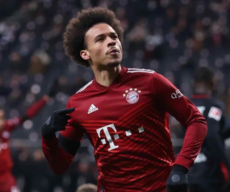 Gana líder Bayern y mantienen distancia en Bundesliga Gana líder Bayern y mantienen distancia en Bundesliga