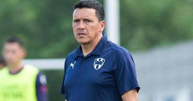 Sería Hugo Castillo el interino en Rayados Sería Hugo Castillo el interino en Rayados