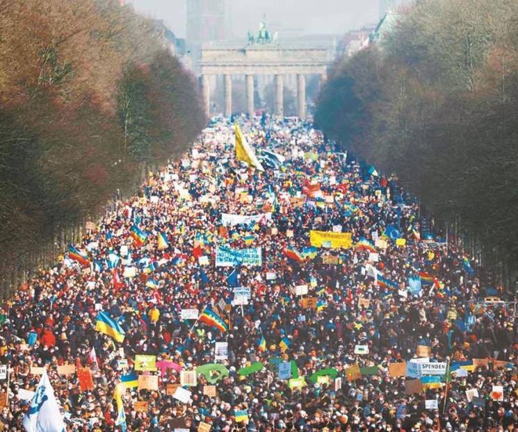 Stop the killer, Paz para Ucrania, ¡No a la guerra!
