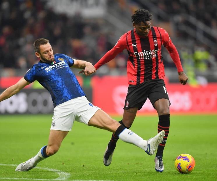Empatan AC Milán e Inter en Derbi de Italia de SF de Copa