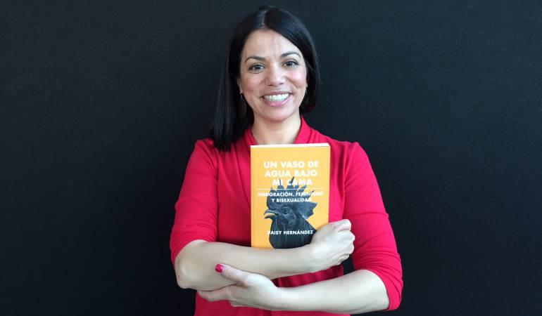Gana Daisy Hernández premio literario PEN America