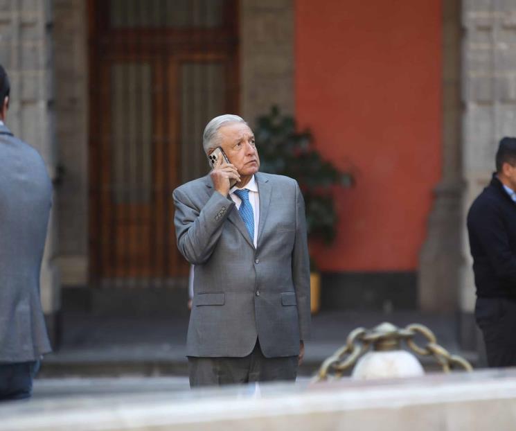 Alerta sísmica interrumpe la mañanera de AMLO