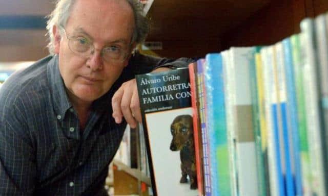 Fallece el narrador Álvaro Uribe