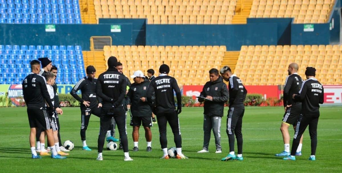 Piensan en Pachuca, se lesiona Dueñas