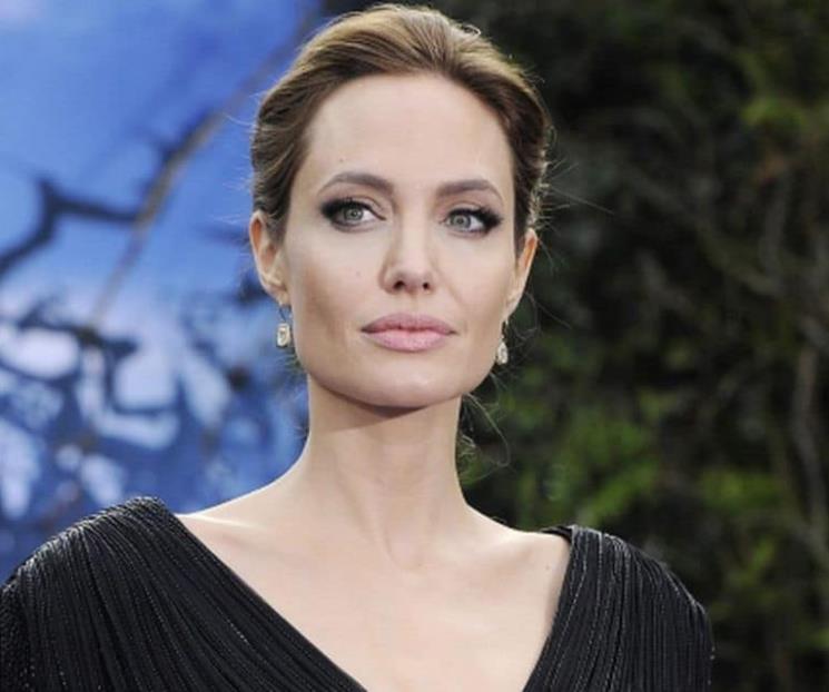 Angelina se olvida, por ahora, de sus problemas legales
