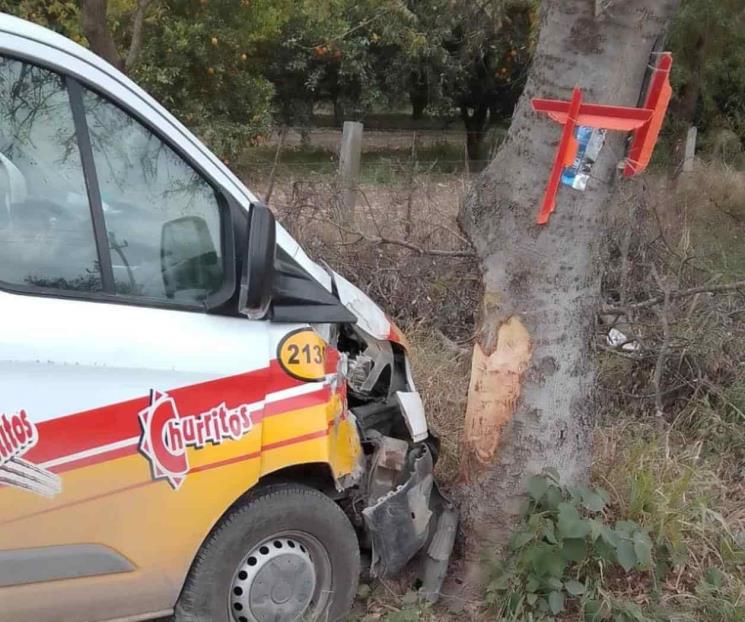 Se queda dormido y choca con árbol en General Terán