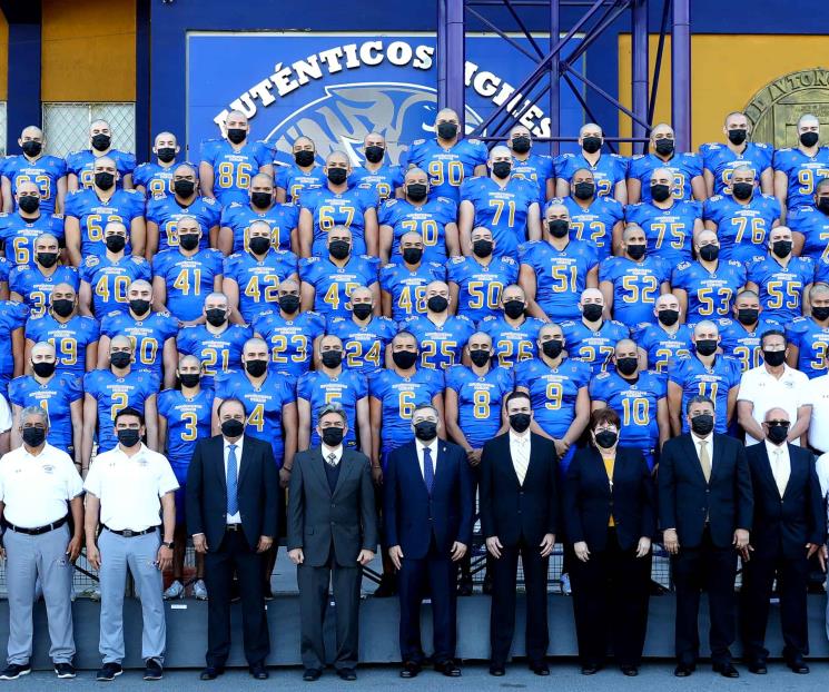 Con las garras afiladas