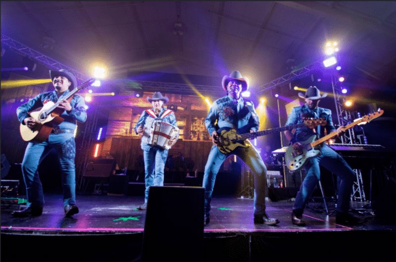Anuncia Bronco nuevas fechas