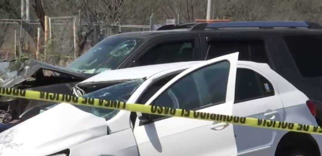 Una persona sin vida y dos mujeres lesionadas graves, fue el saldo que dejó un choque frontal