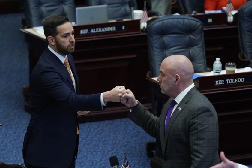 Aprueba Florida propuesta para no dejar entrar a inmigrantes