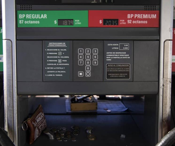 Litro de gasolina Premium alcanza hasta los $27.99 en el Edo