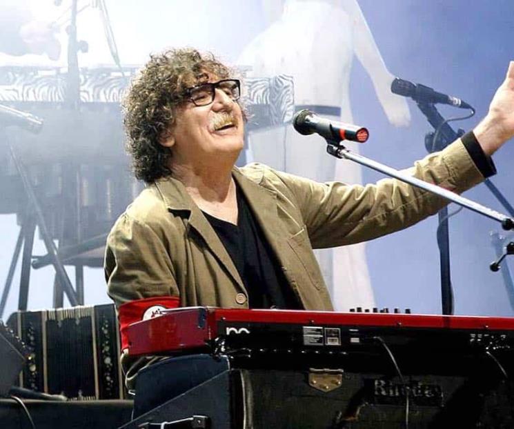 Hospitalizan a Charly García
